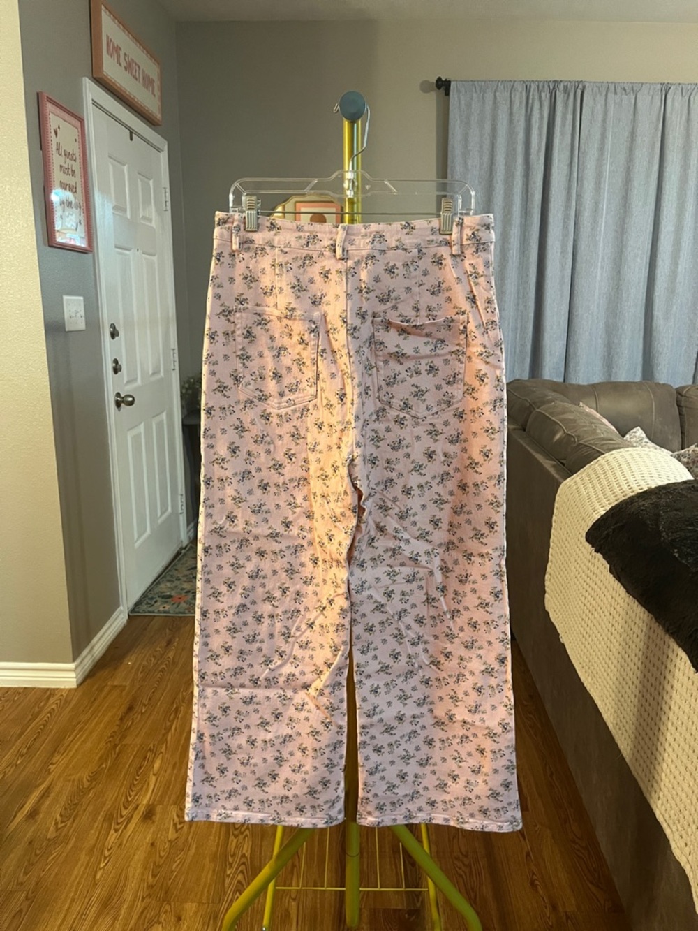 Women's Pink Floral Wide Leg Jeans - Picture 3 of 3